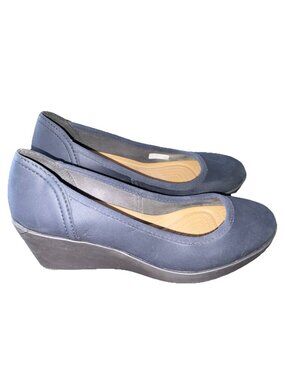 Croc Pumps Wedge Heel Women's Navy Blue Heel 2.5" Size 8 Slip On Comfort Shoes